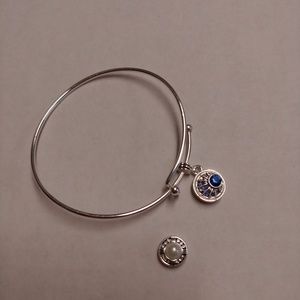 Magnetic charm bracelet with 2 charms